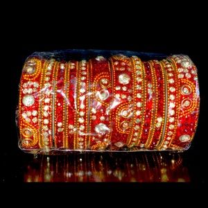 Red Traditional Long Bridal Set For Both Hands